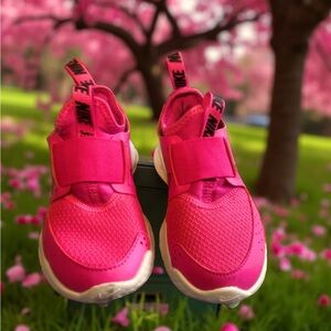 Nike Flex Runner 3 Toddler Slip On Shoes Size 8